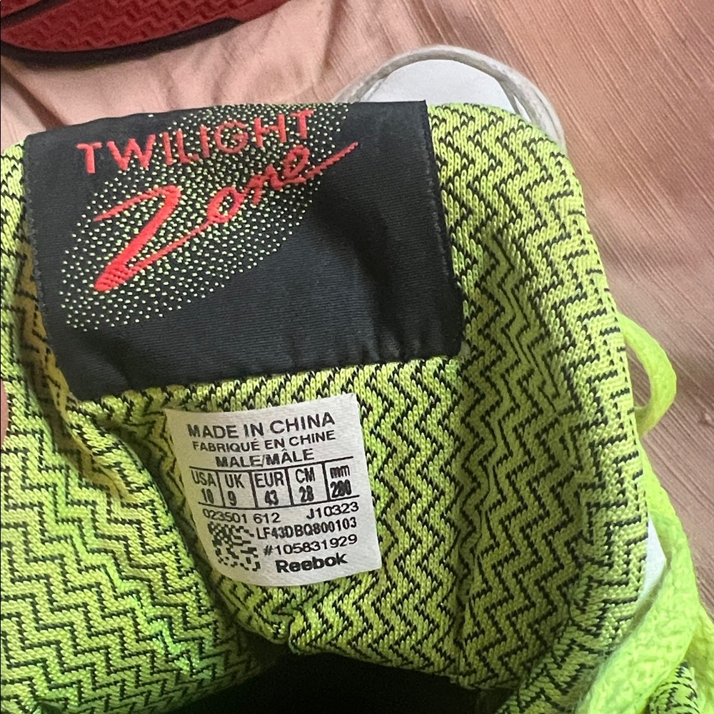Reebok Twilight Zone High-Top Sneakers - Picture 5 of 6